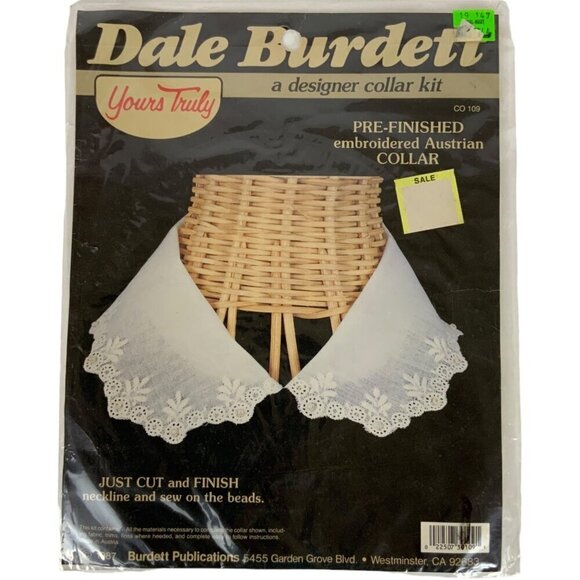 Vintage Dale Burdett Pre-Finished Embroidered Austrian Collar Craft Kit 1987 - Picture 1 of 2